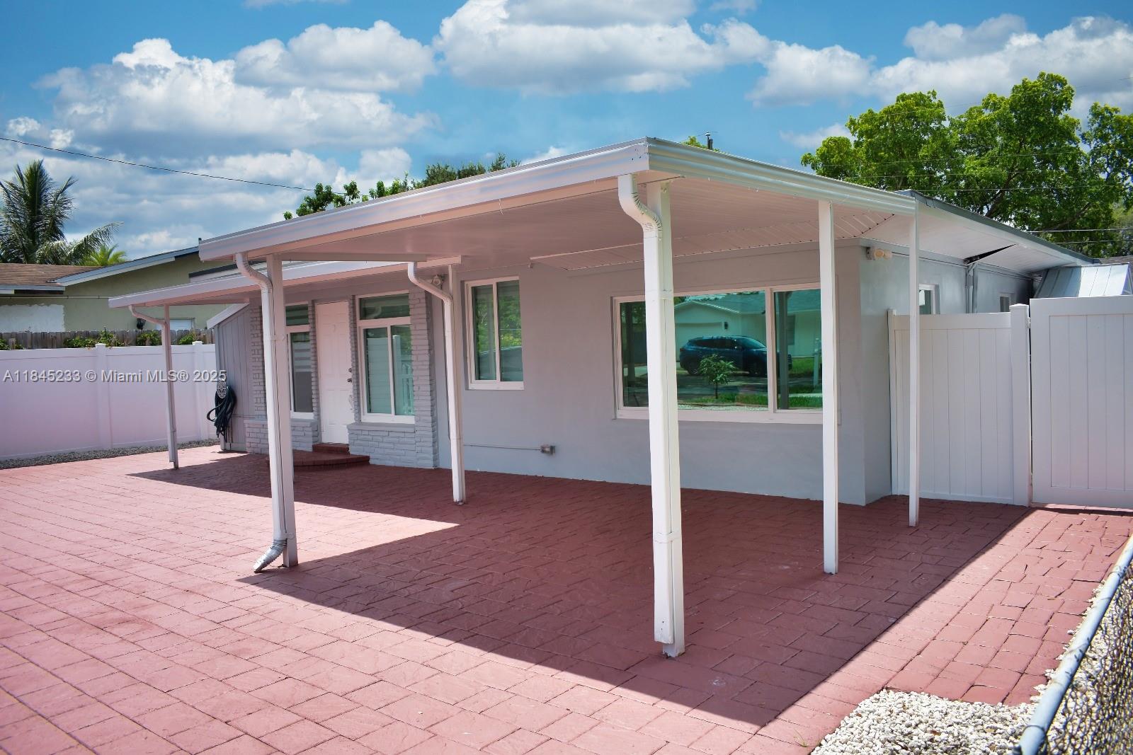 HOLLYWOOD BEACH HEIGHTS S - Residential