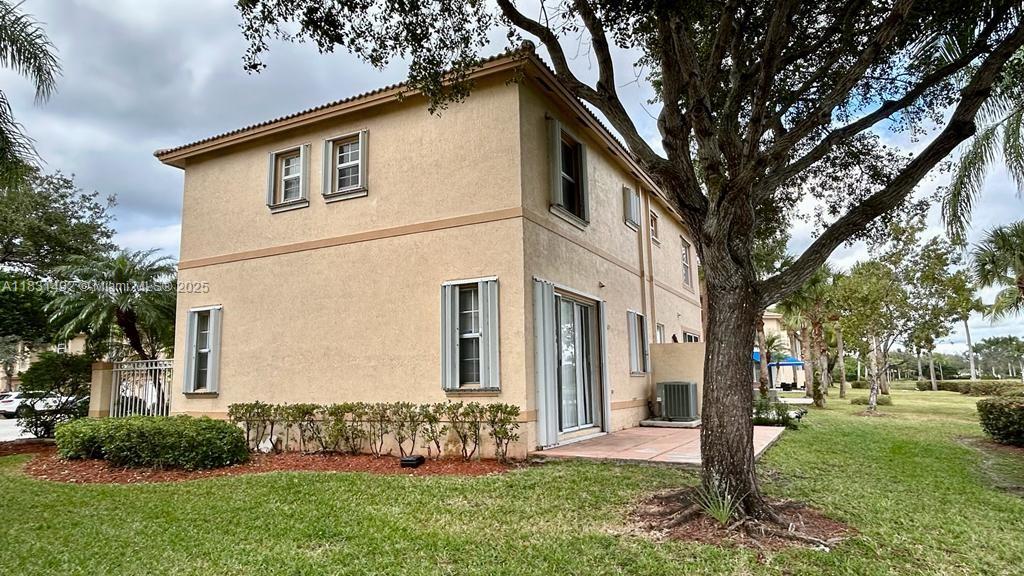 677 NW 170th Ter