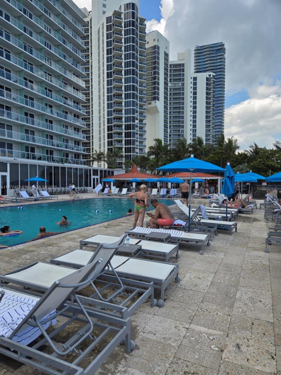 19201 Collins Ave 101