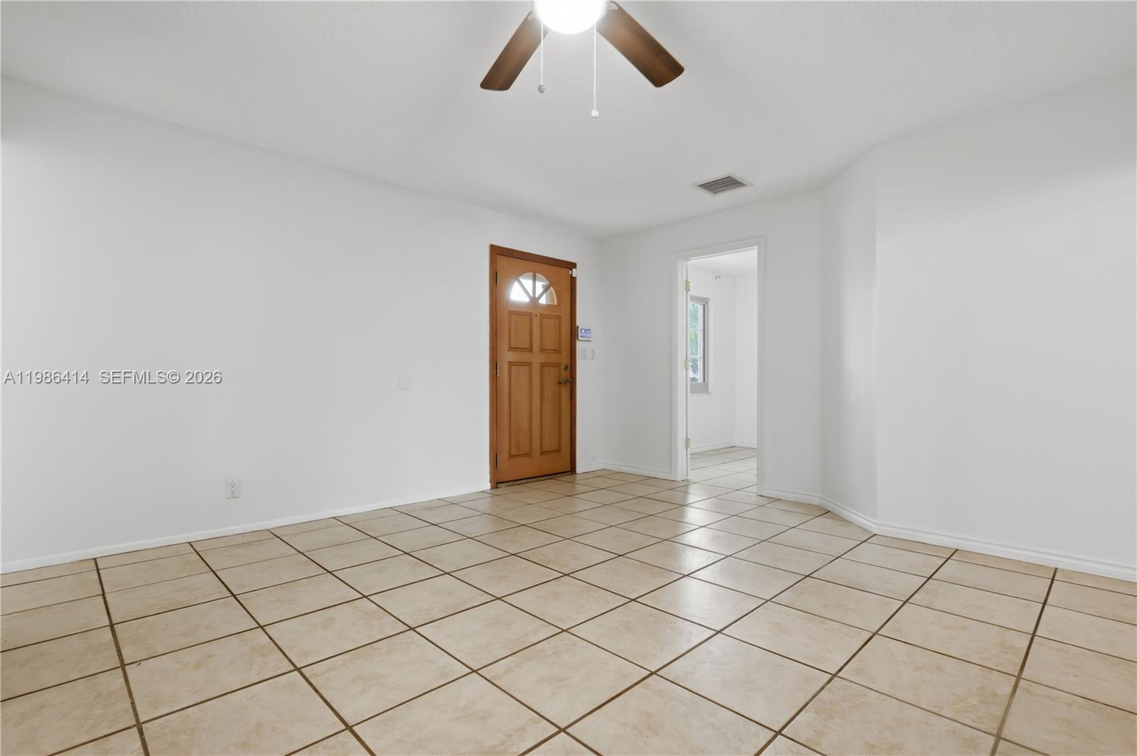 LAKEWOOD VILLAS - Residential