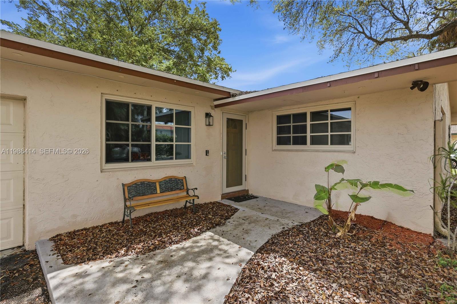 LAKEWOOD VILLAS - Residential