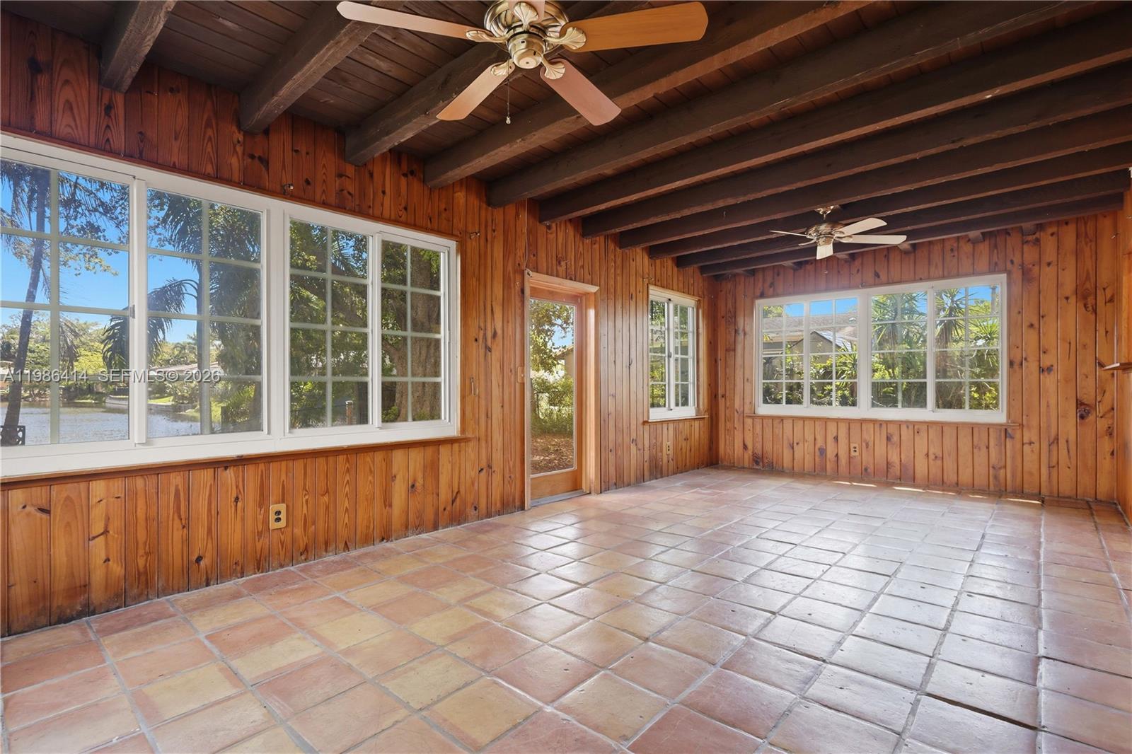 LAKEWOOD VILLAS - Residential