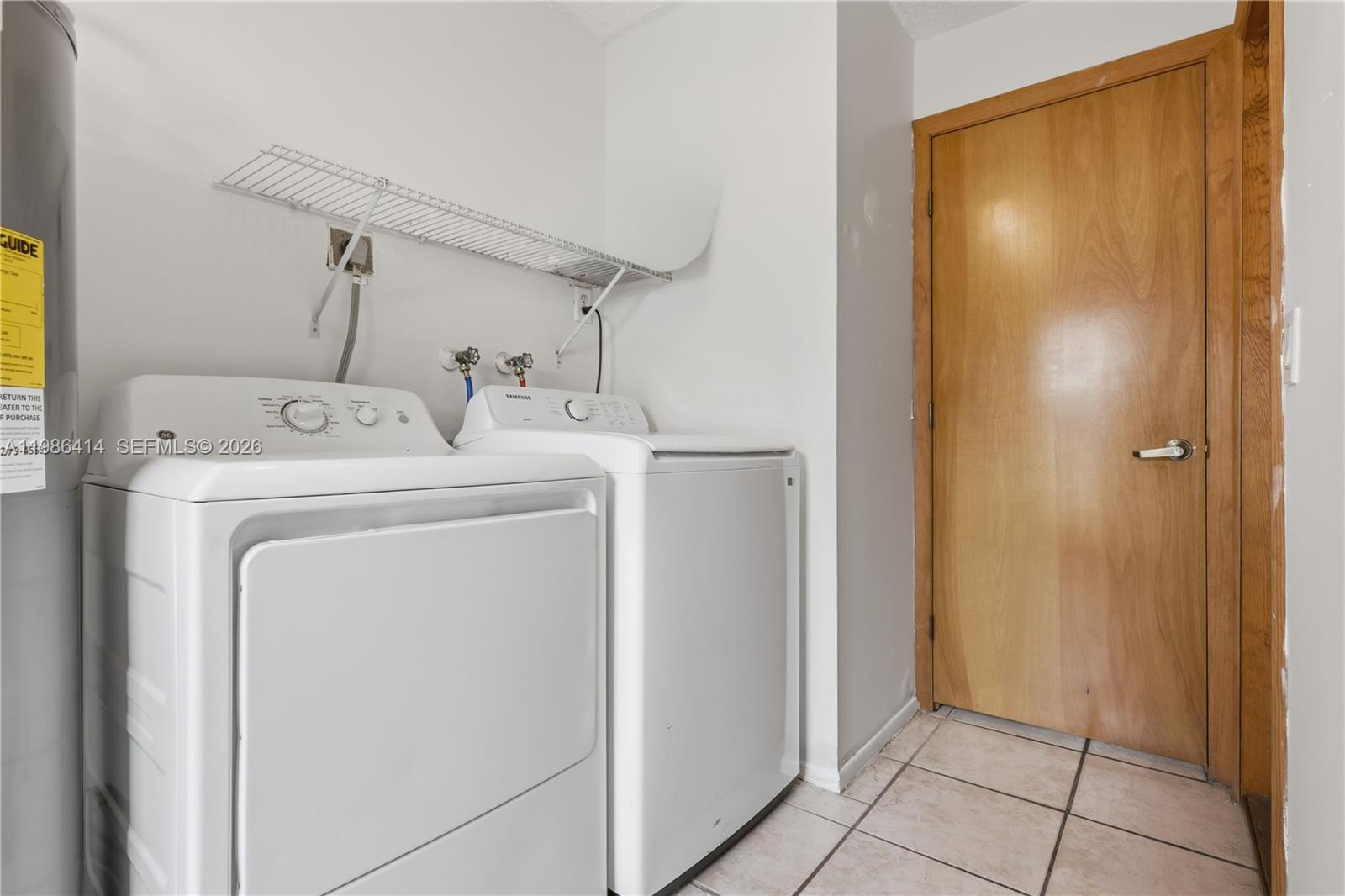 LAKEWOOD VILLAS - Residential