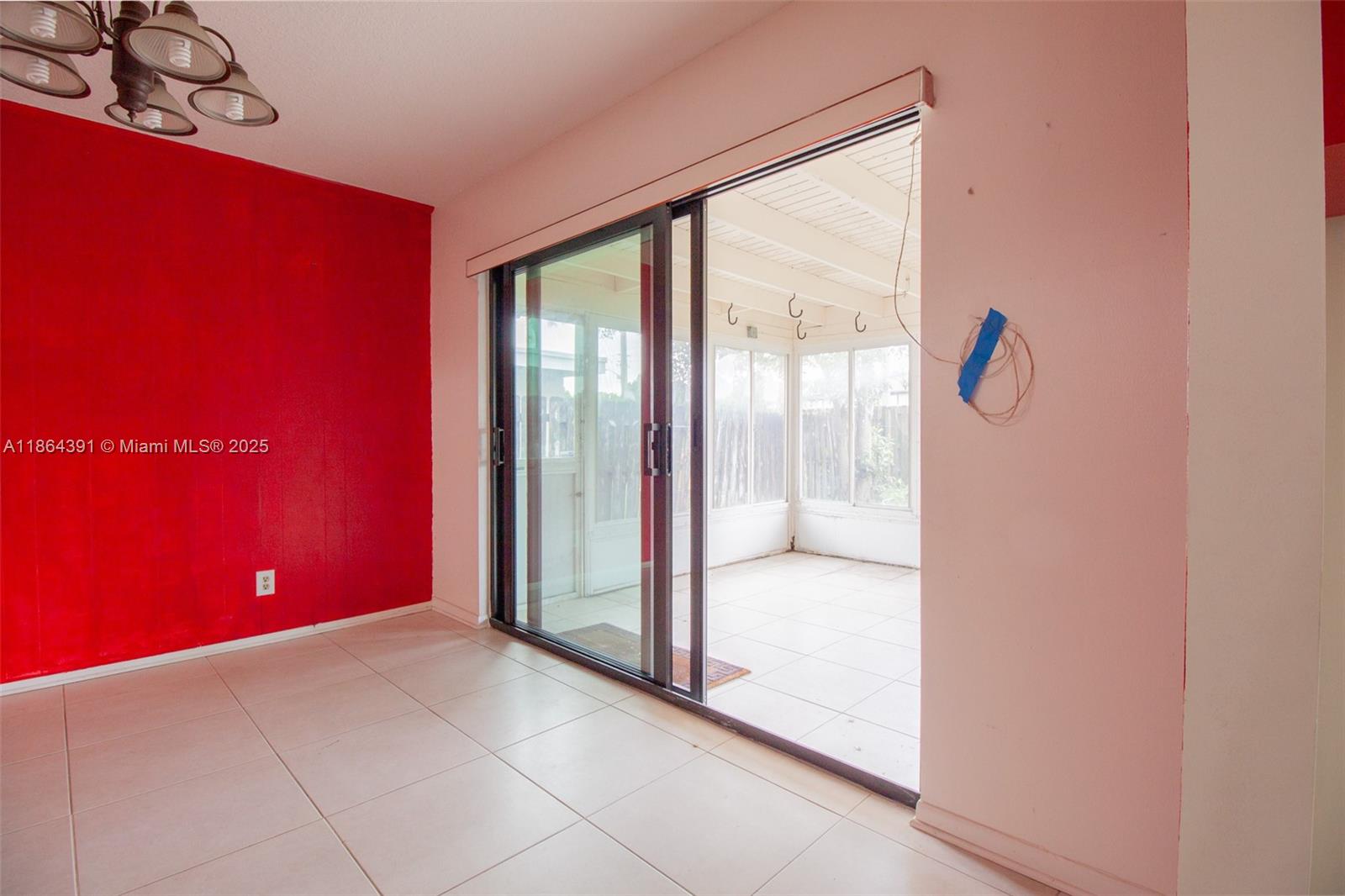 WELLEBY UNIT 2 - Residential