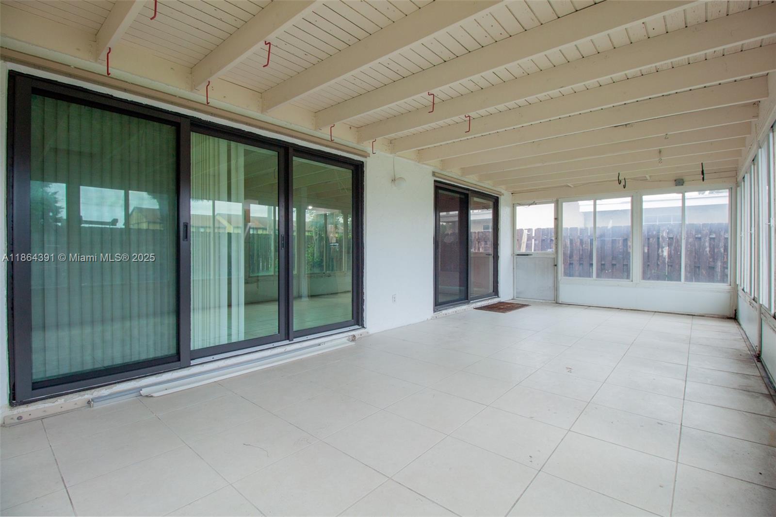 WELLEBY UNIT 2 - Residential