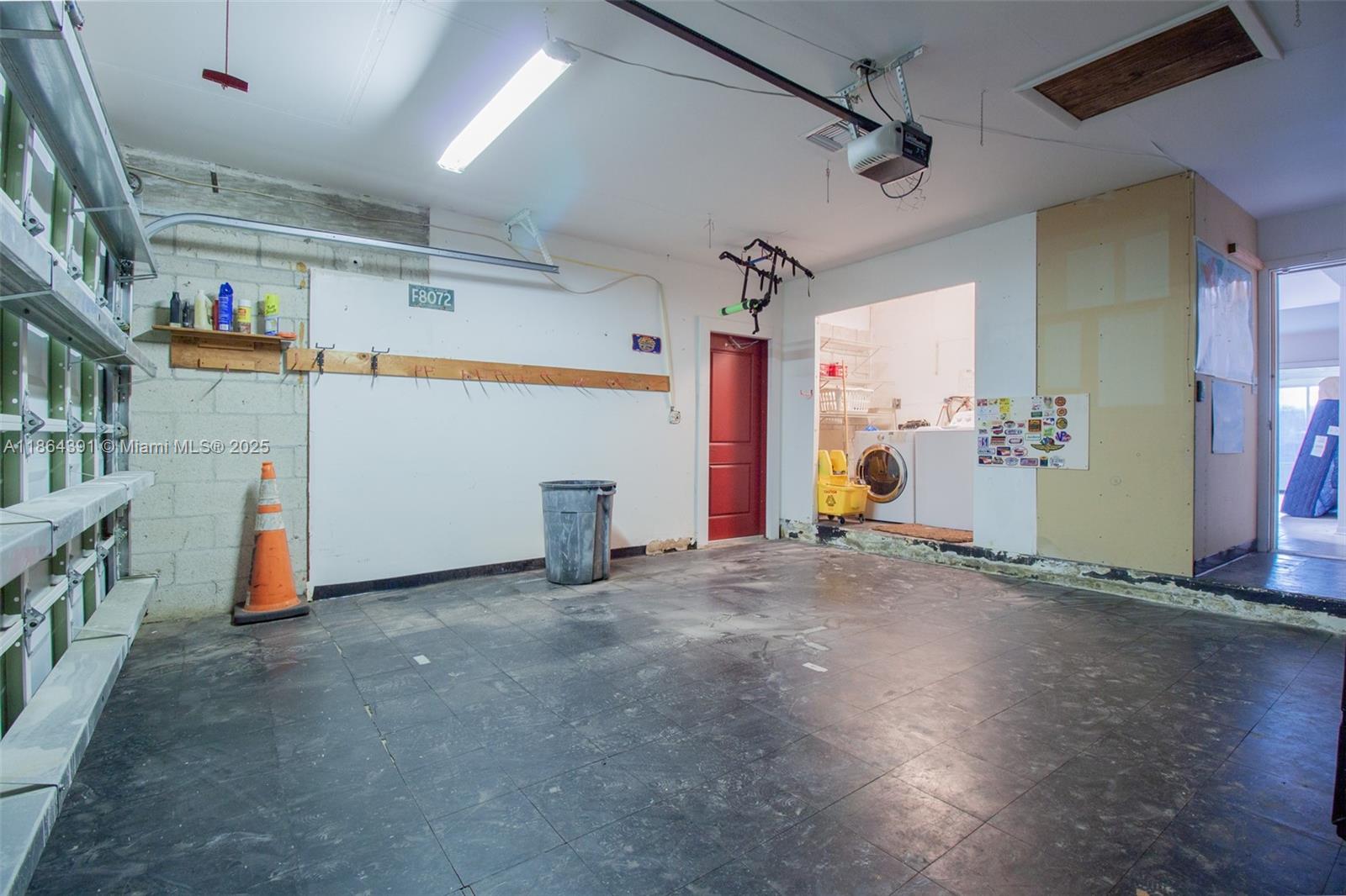 WELLEBY UNIT 2 - Residential