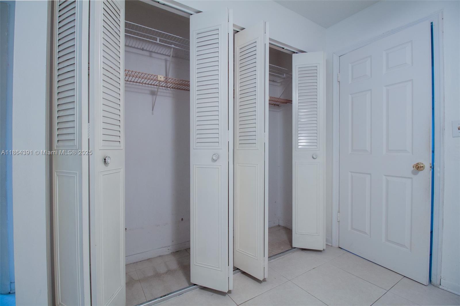 WELLEBY UNIT 2 - Residential