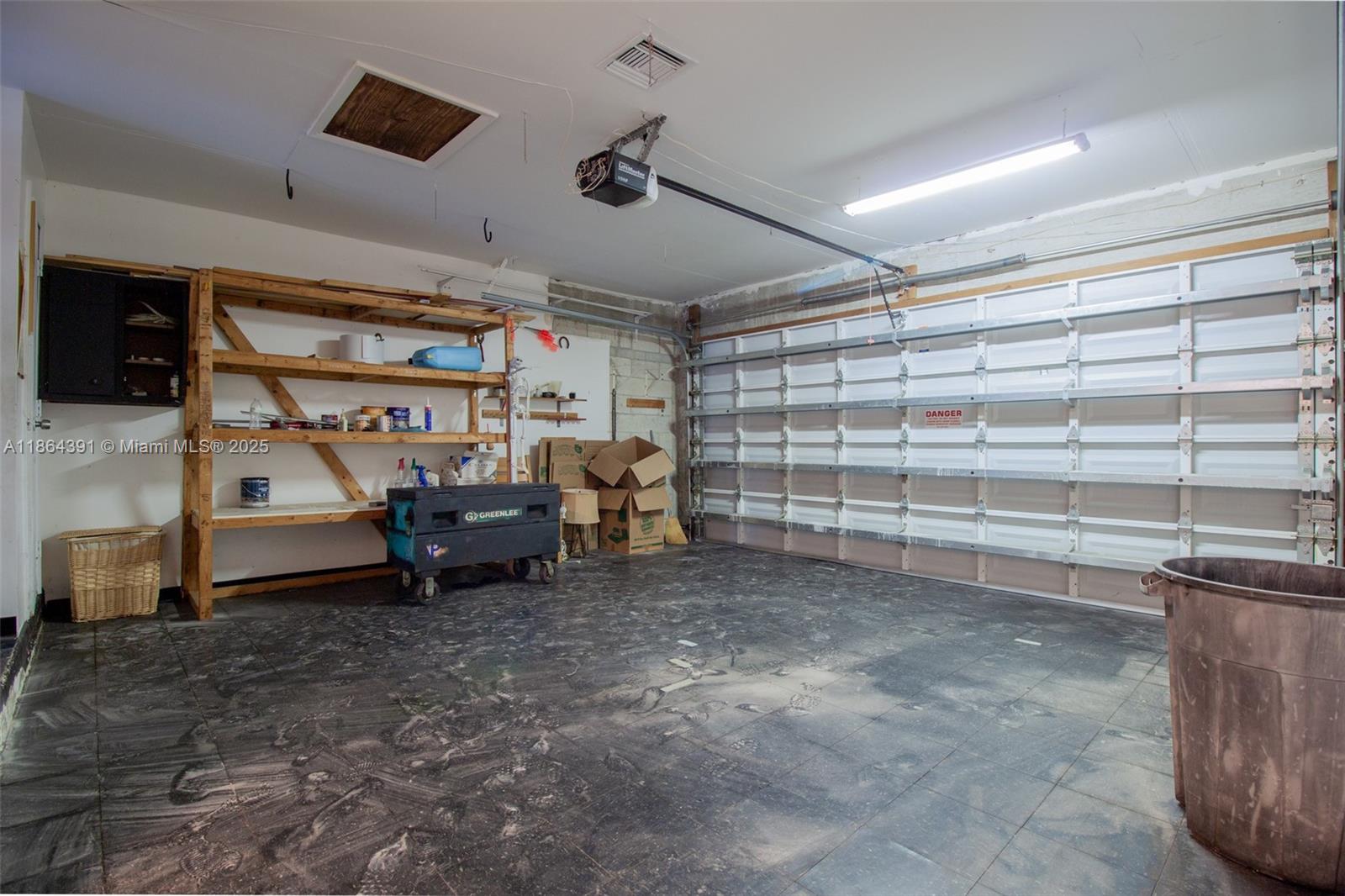 WELLEBY UNIT 2 - Residential