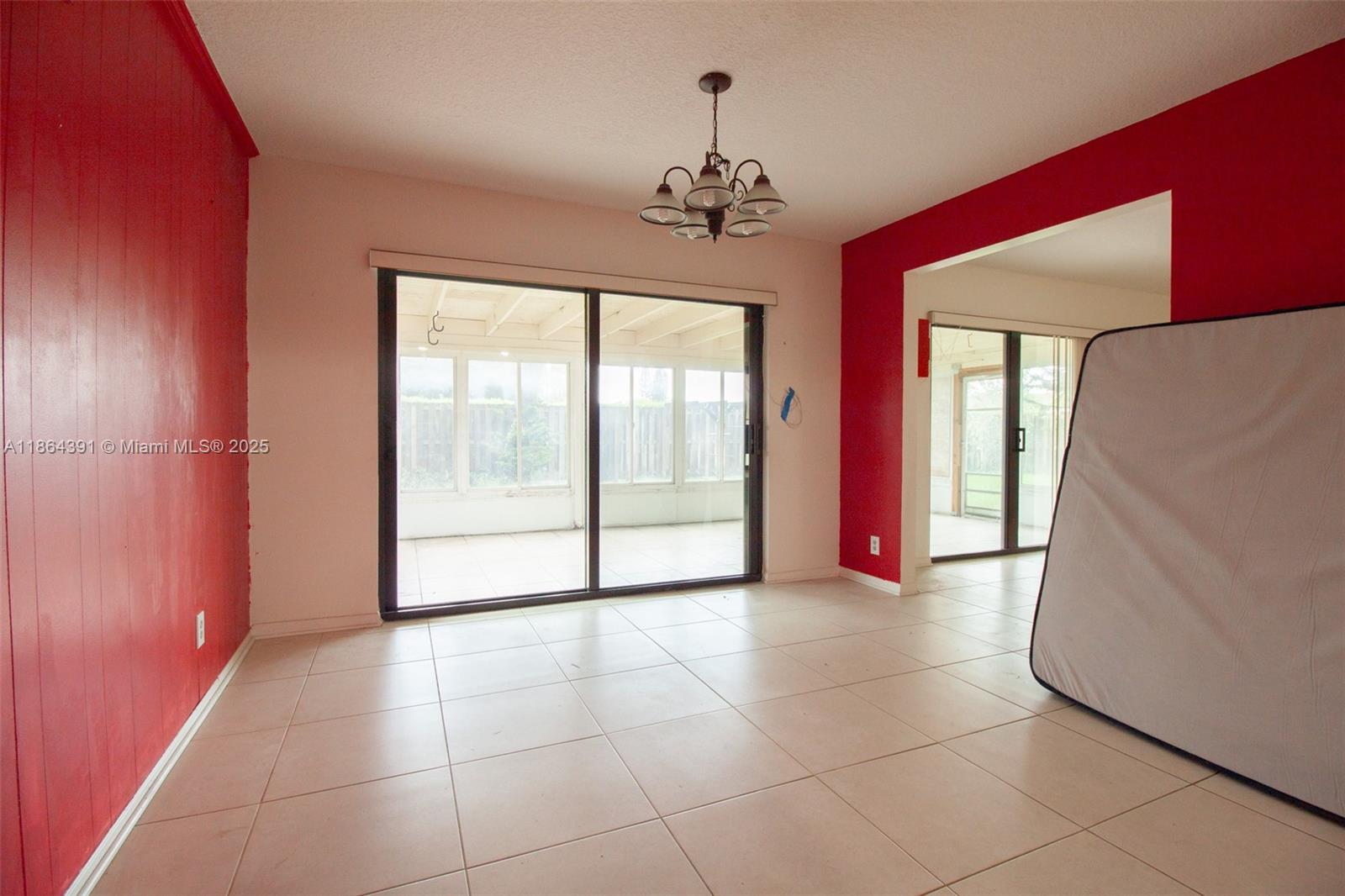 WELLEBY UNIT 2 - Residential