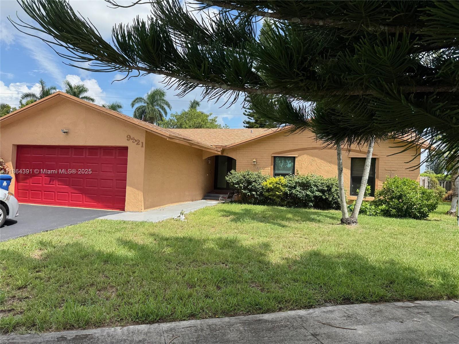 9321 NW 43rd Mnr