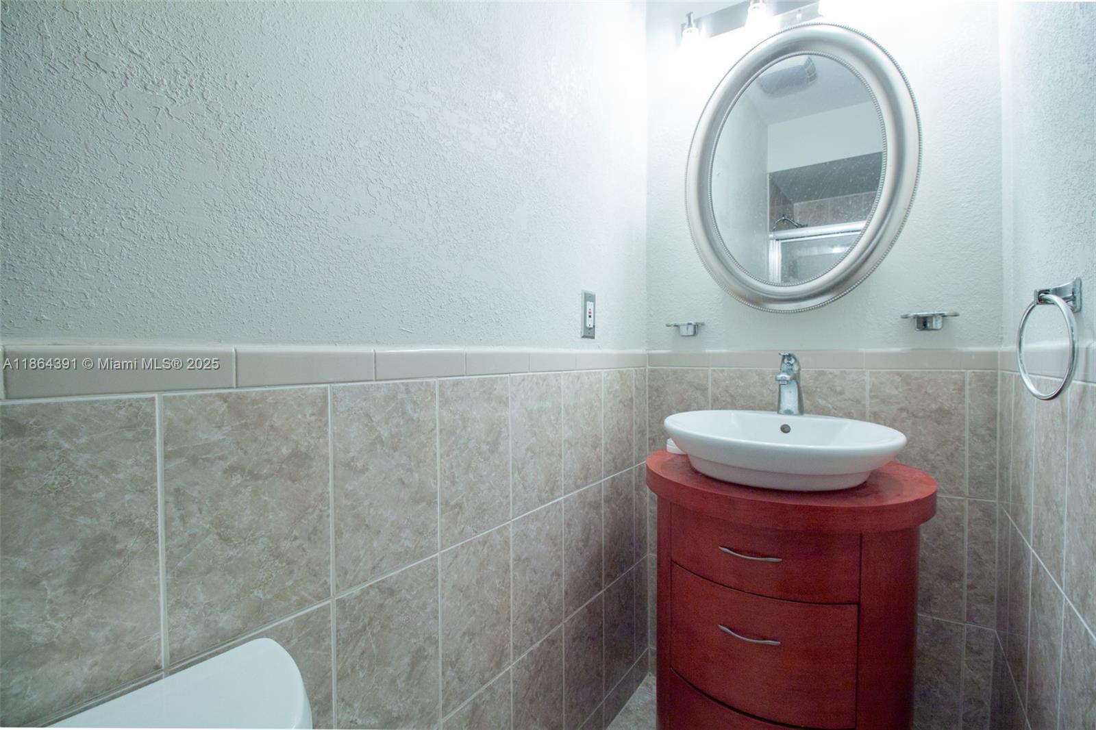 WELLEBY UNIT 2 - Residential