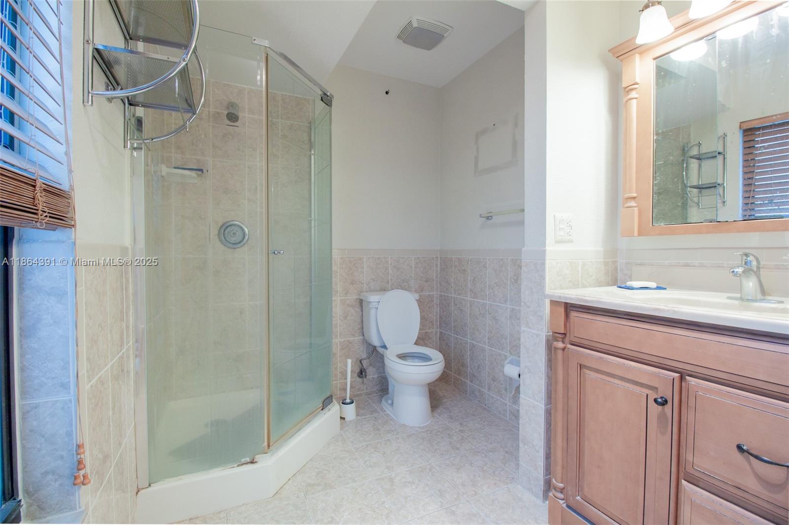 WELLEBY UNIT 2 - Residential