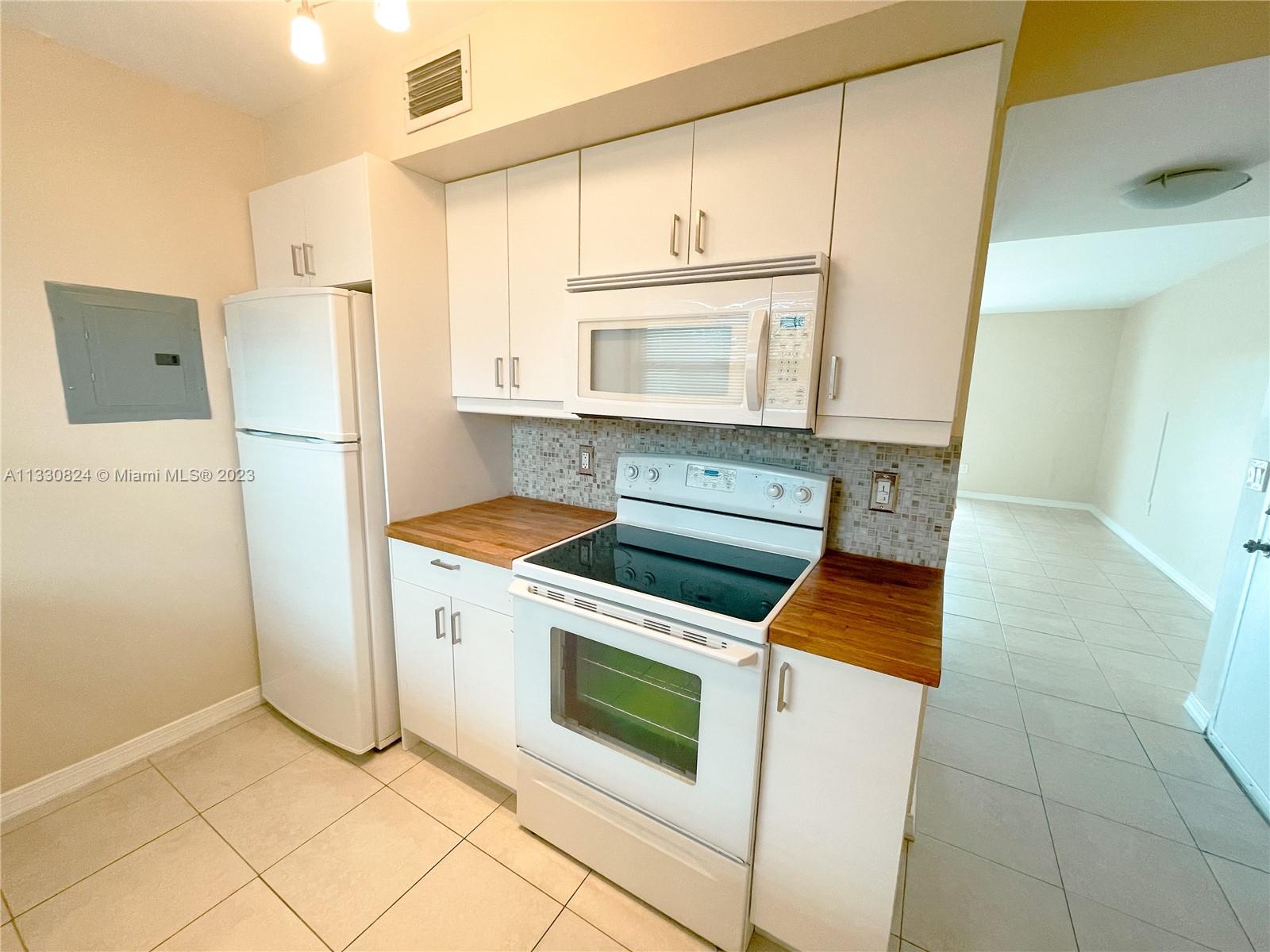 KINGS CREEK SO CONDO - Residential Lease