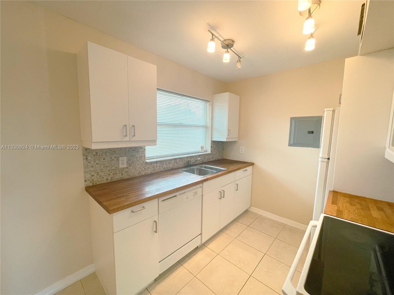 KINGS CREEK SO CONDO - Residential Lease