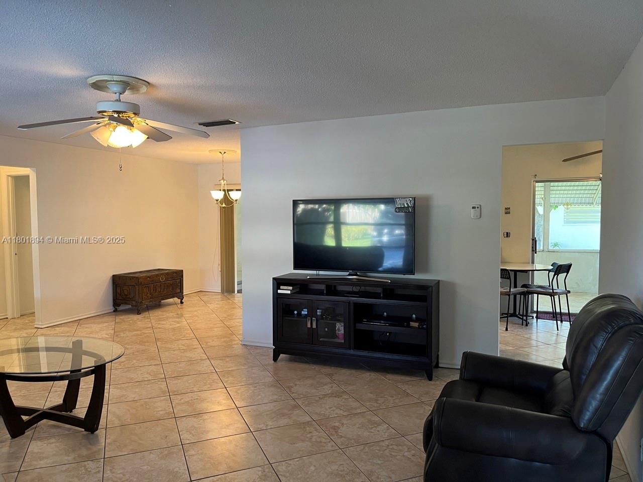 1130 NW 67th Ave
