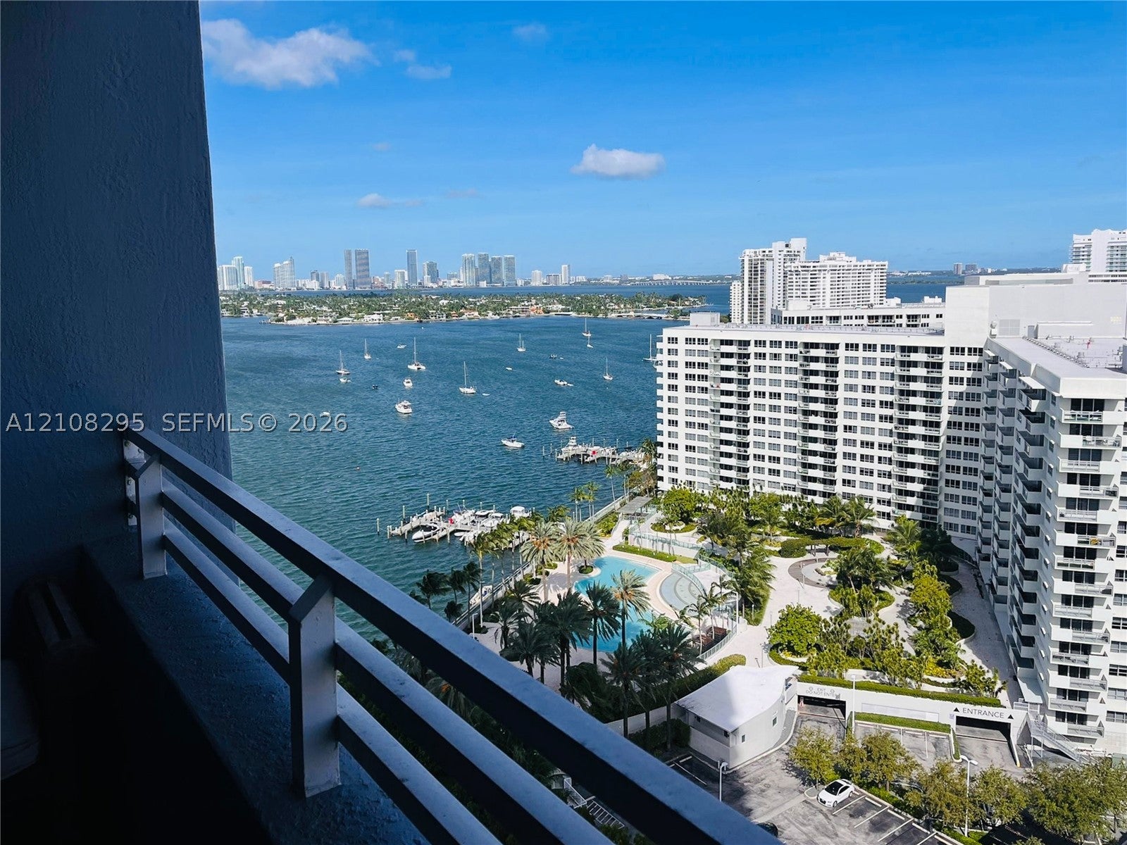 1330 West Ave 2005