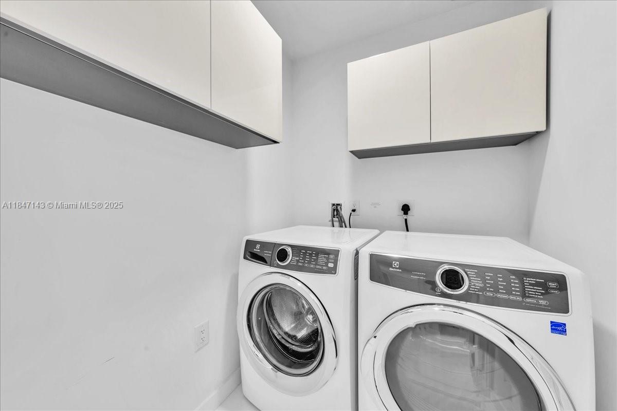 PARAMOUNT MIAMI WORLDCENT - Residential