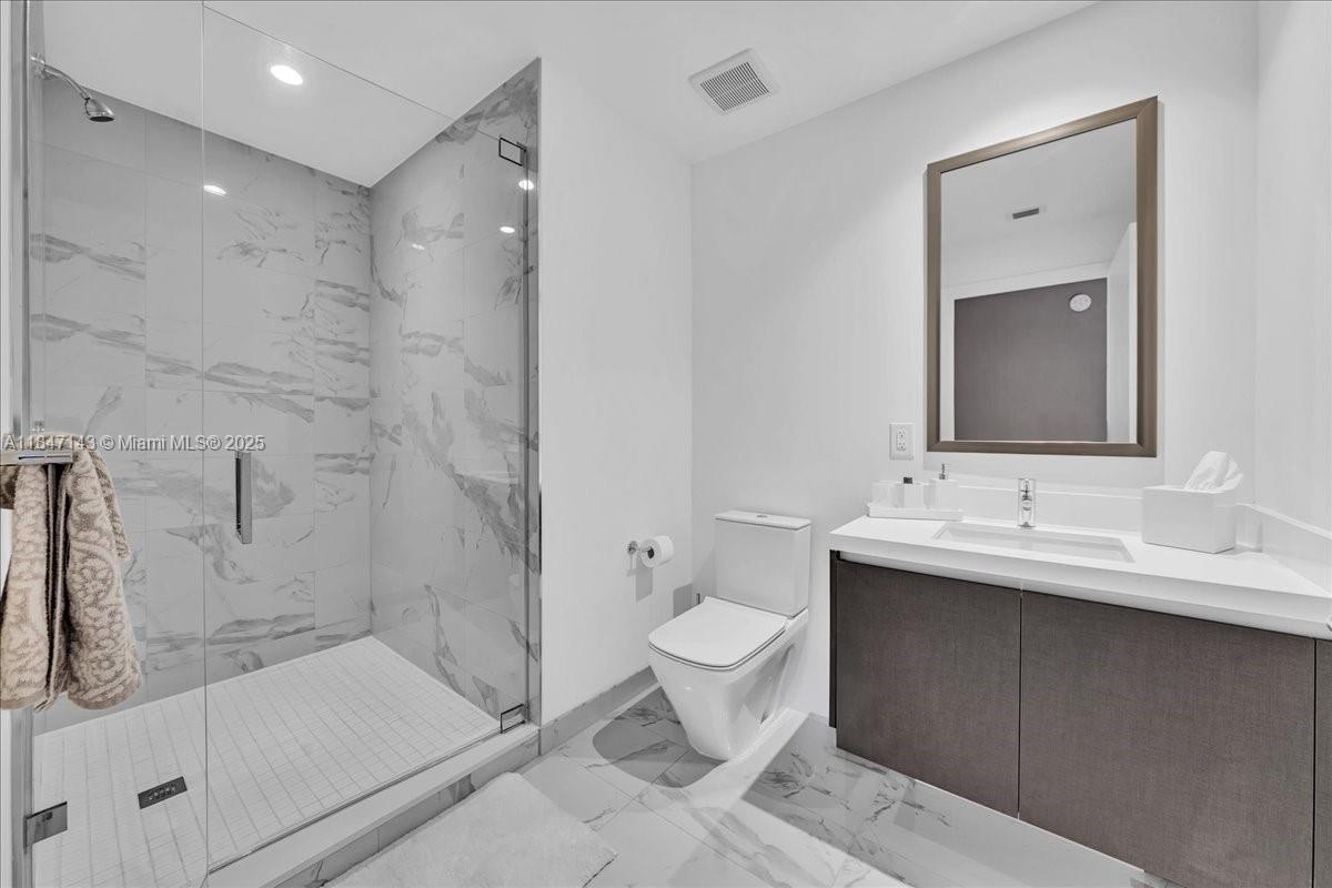 PARAMOUNT MIAMI WORLDCENT - Residential