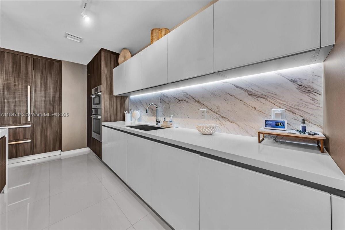 PARAMOUNT MIAMI WORLDCENT - Residential