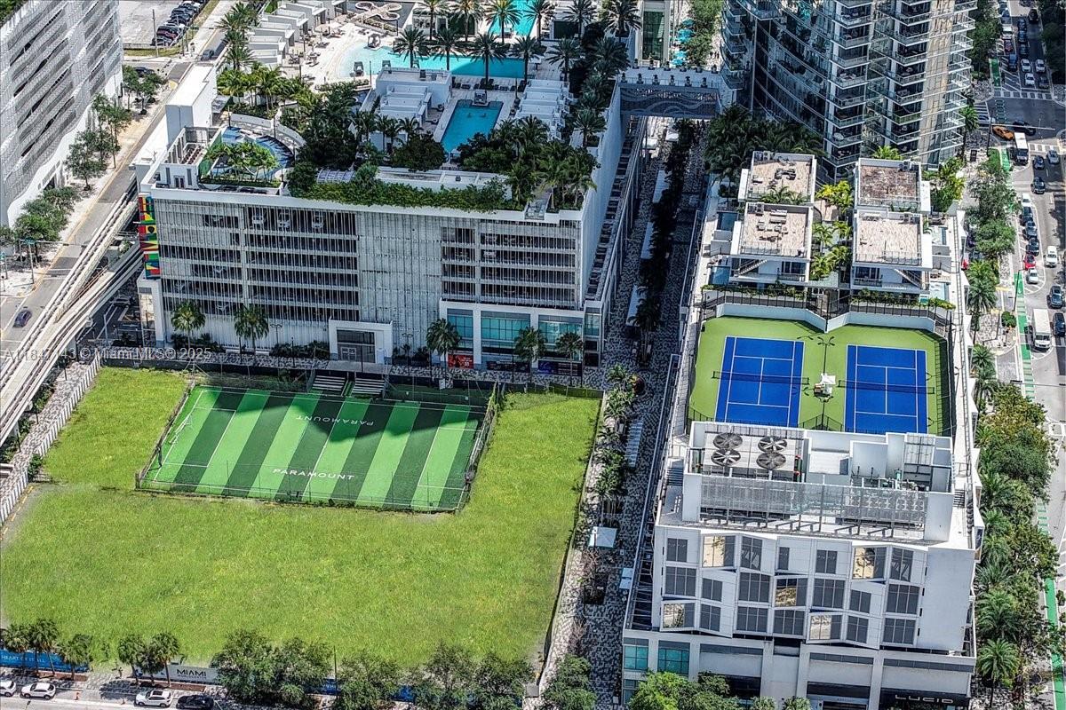 PARAMOUNT MIAMI WORLDCENT - Residential