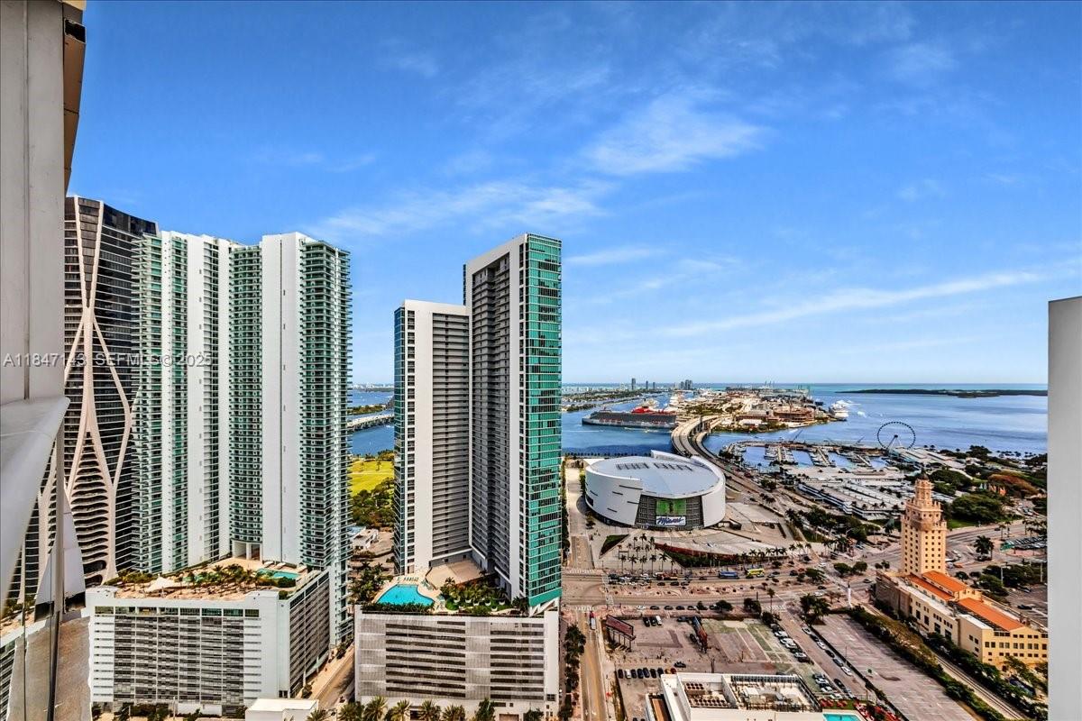 PARAMOUNT MIAMI WORLDCENT - Residential