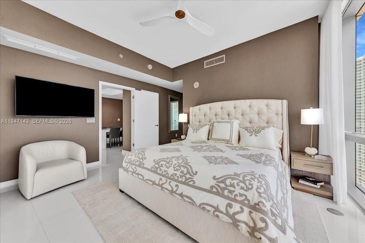 PARAMOUNT MIAMI WORLDCENT - Residential