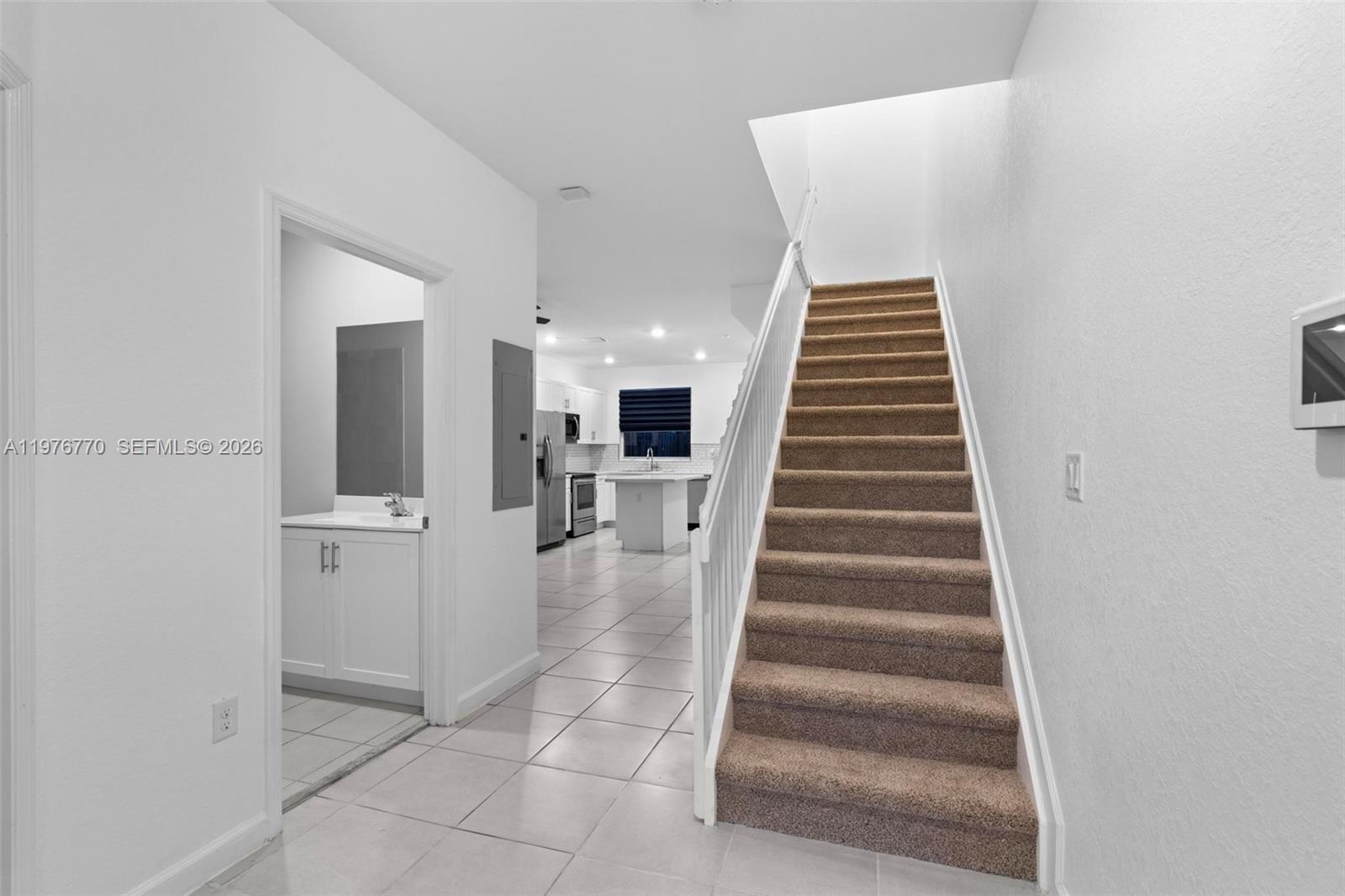 HOMESTEAD PARK OF COMMERC - Residential Lease