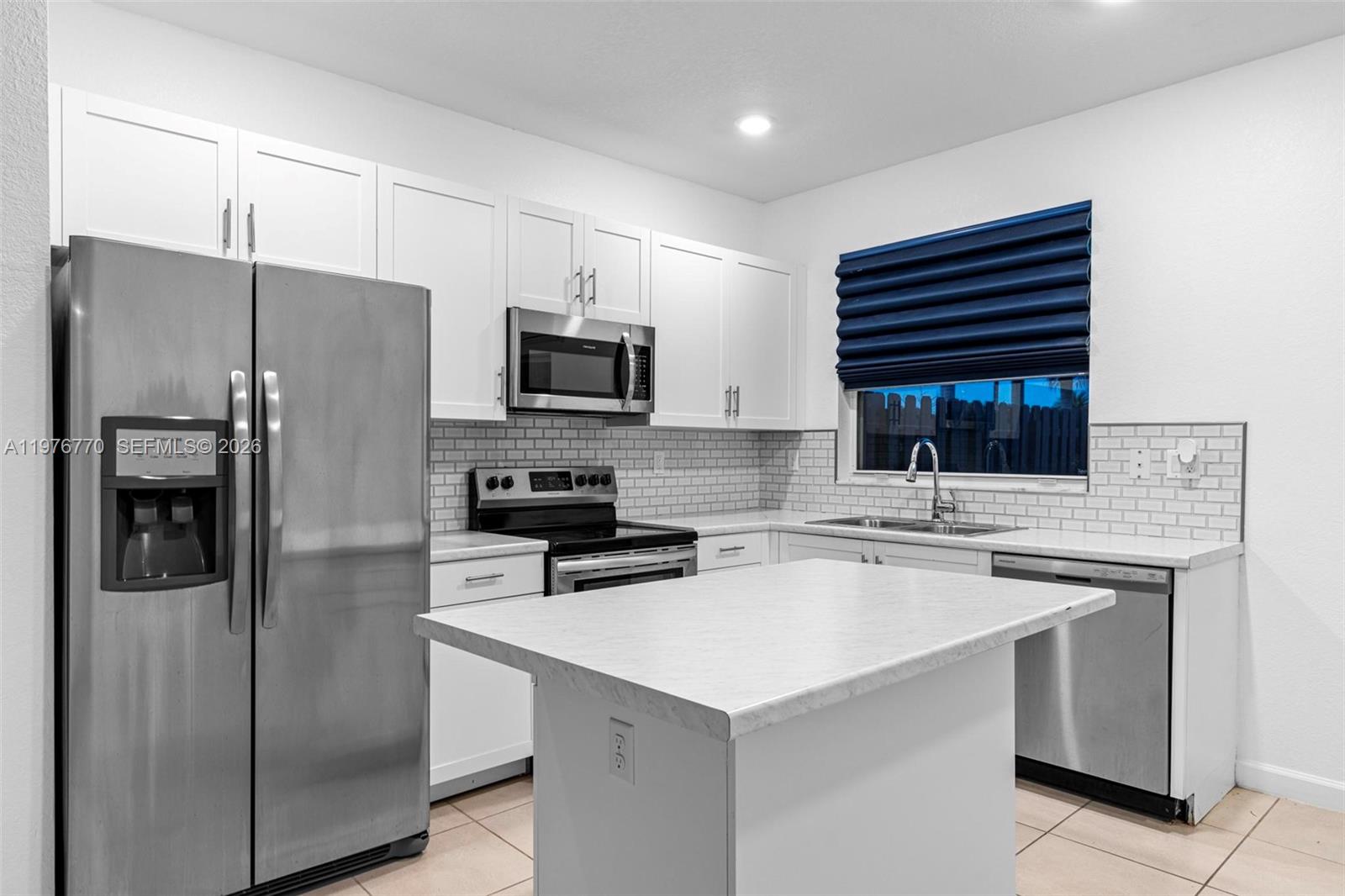 HOMESTEAD PARK OF COMMERC - Residential Lease