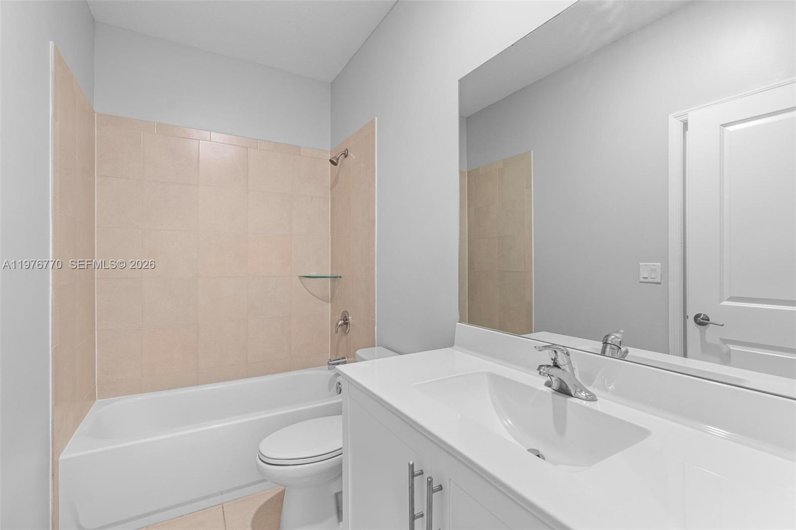 HOMESTEAD PARK OF COMMERC - Residential Lease