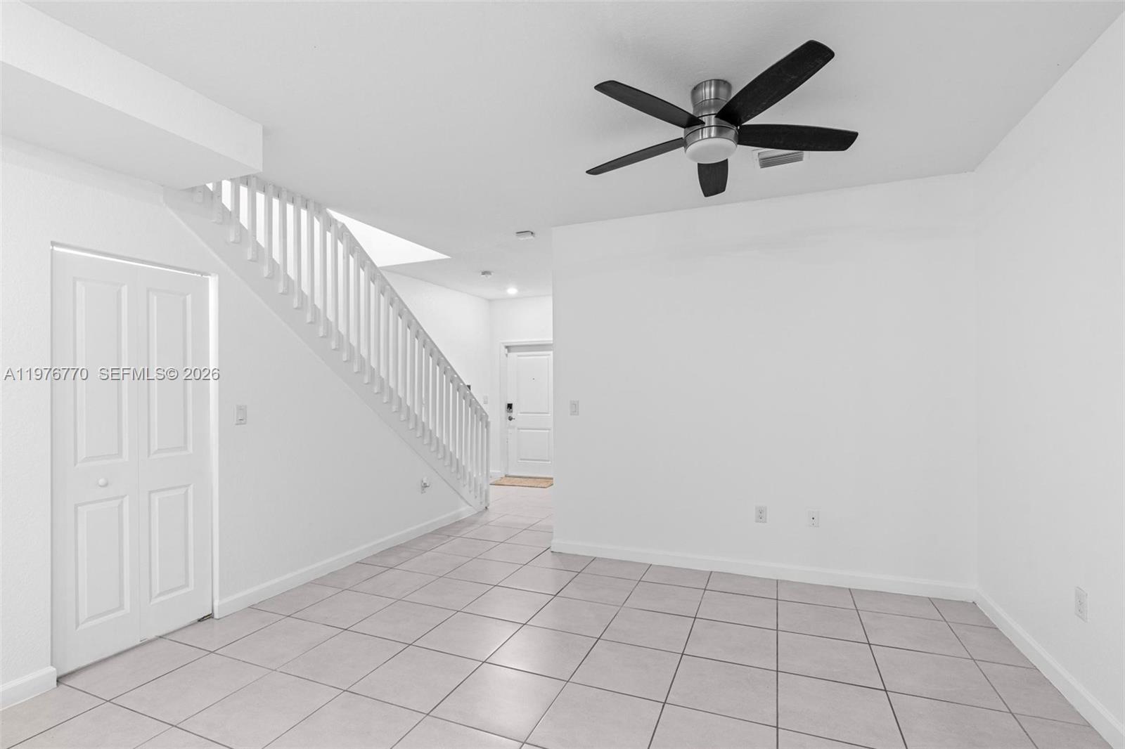 HOMESTEAD PARK OF COMMERC - Residential Lease