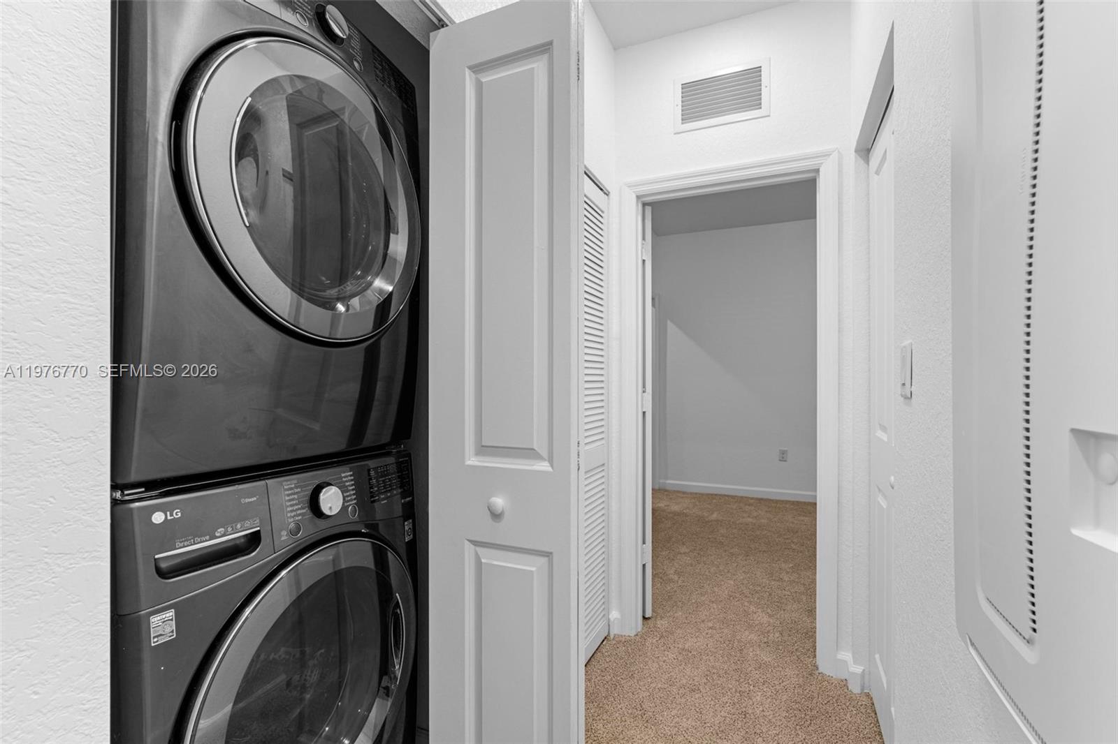 HOMESTEAD PARK OF COMMERC - Residential Lease