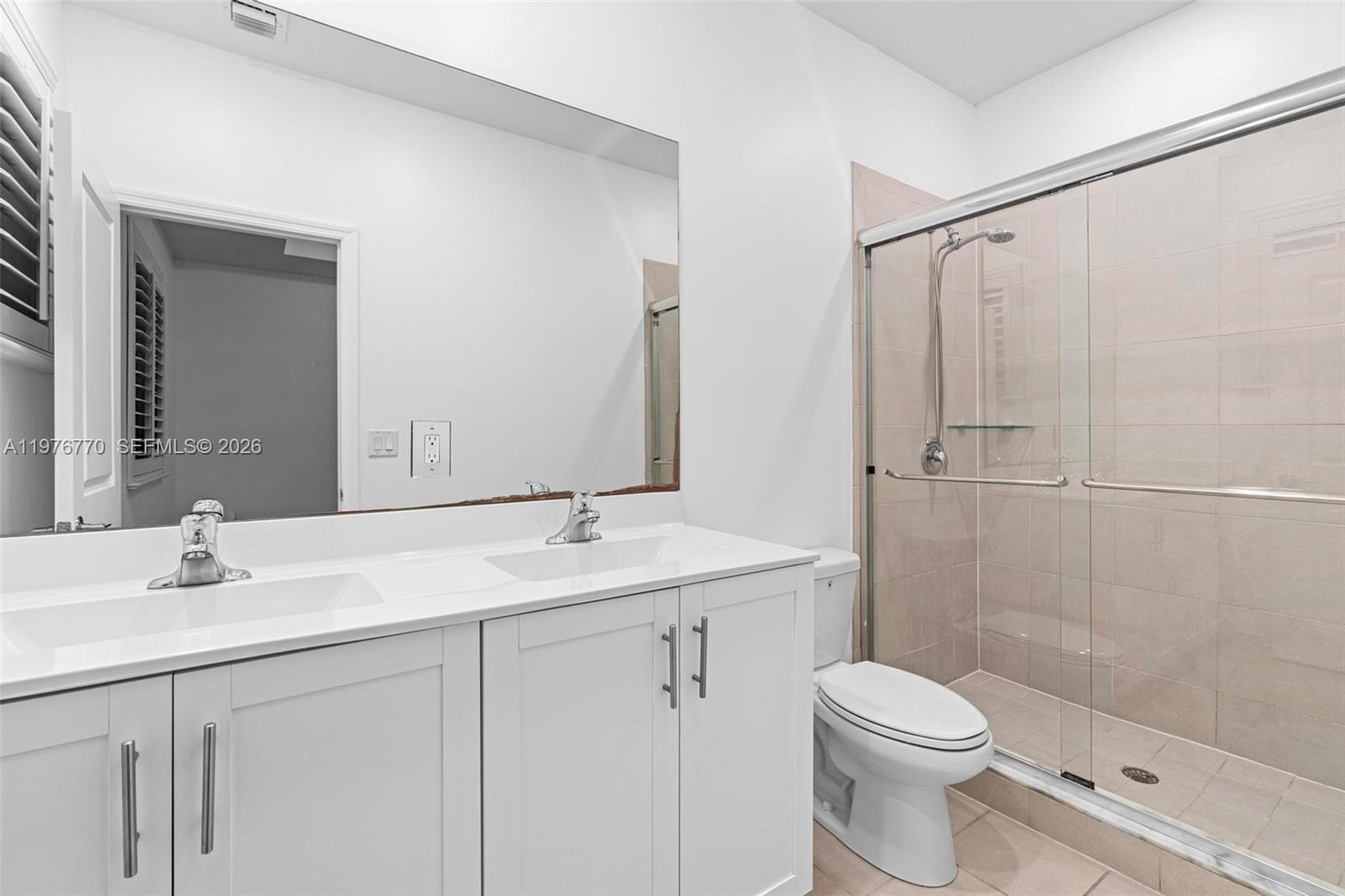 HOMESTEAD PARK OF COMMERC - Residential Lease