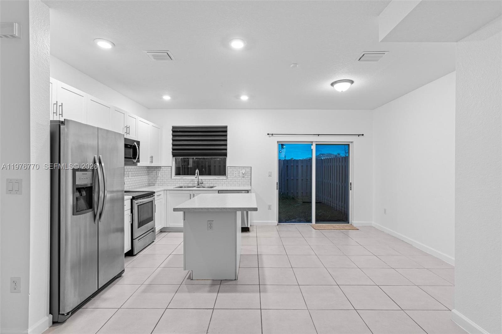 HOMESTEAD PARK OF COMMERC - Residential Lease