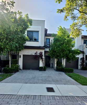 20570 NE 2ND CT, MIAMI, FL 33179 - Image 4a0bfdd98e8bab02eabb42eac39e6da5/233371338