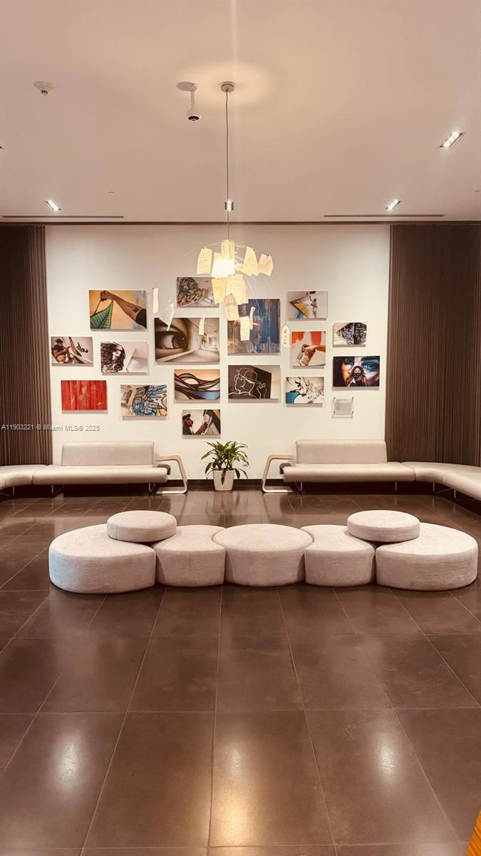 CANVAS CONDO - Residential Lease