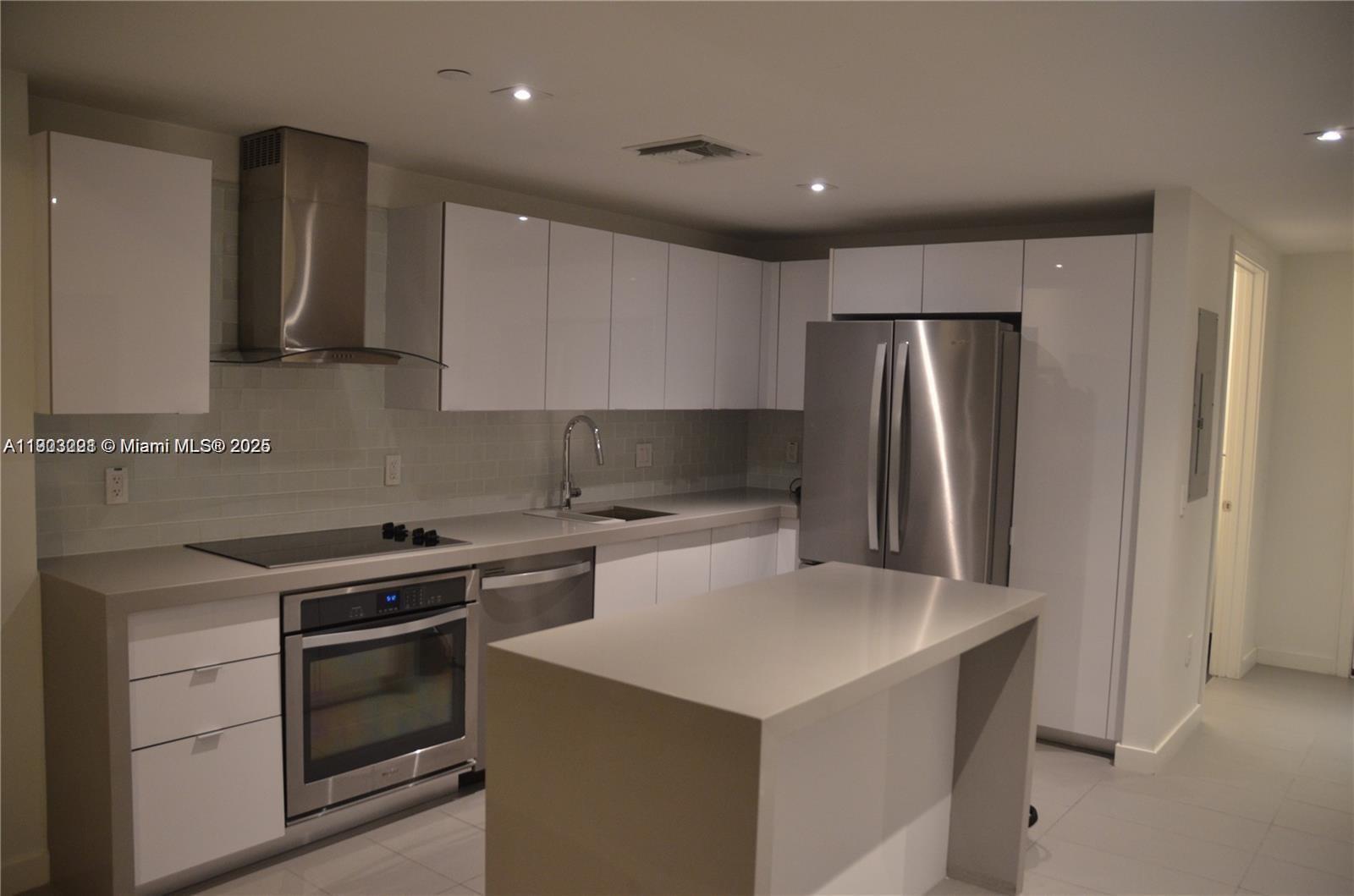 1600 NE 1st Ave 1611