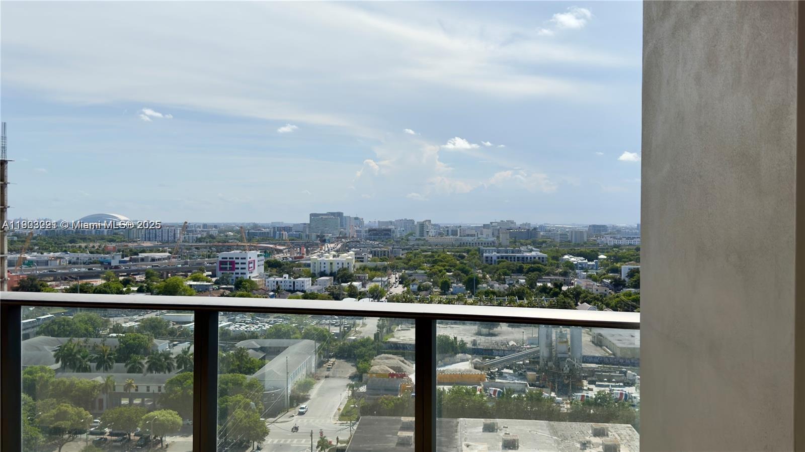 CANVAS CONDO - Residential Lease