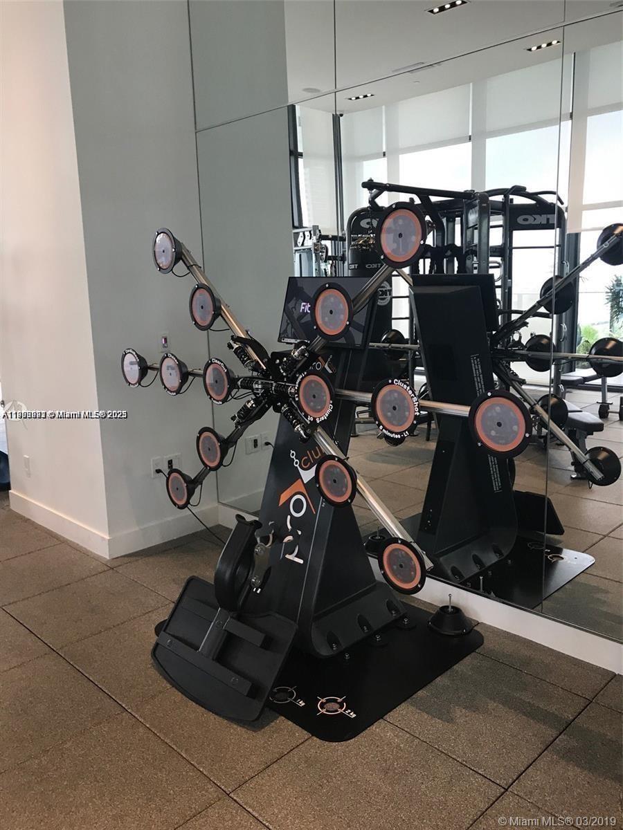 CANVAS CONDO - Residential Lease