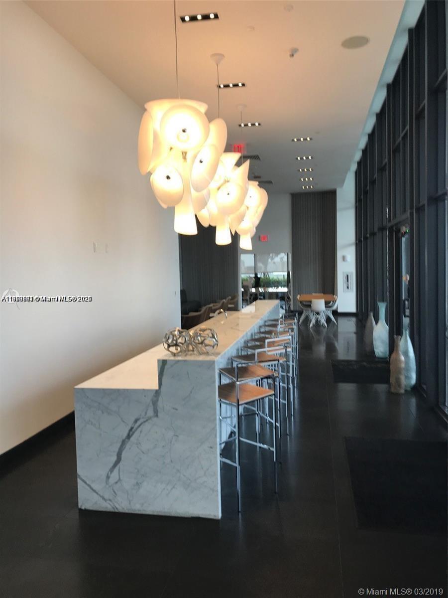 CANVAS CONDO - Residential Lease