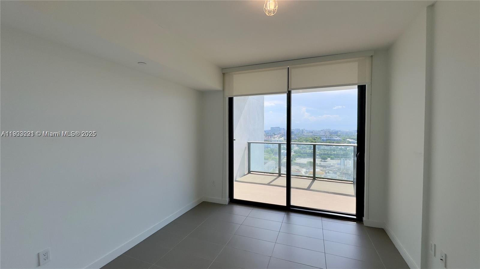 CANVAS CONDO - Residential Lease