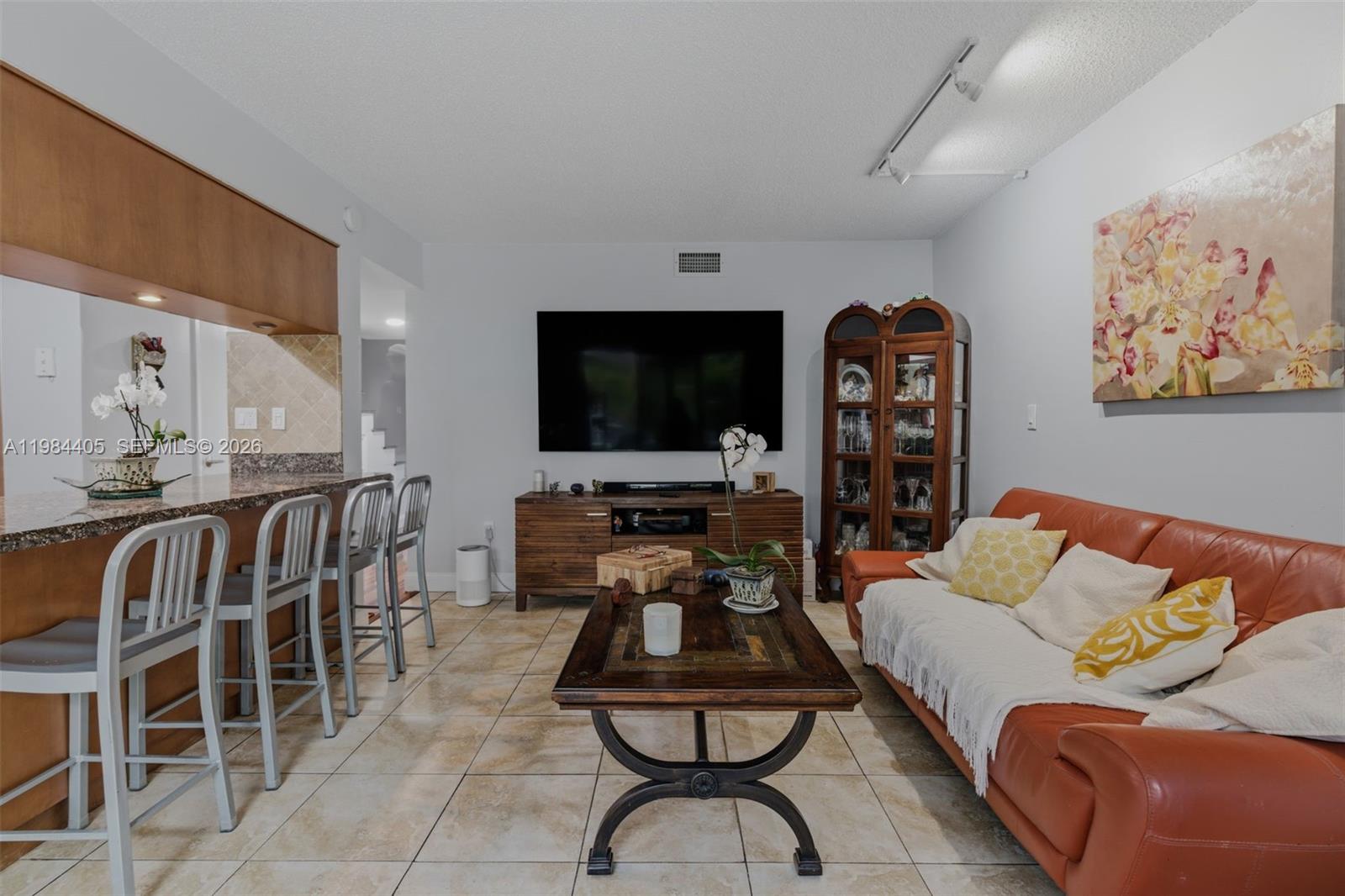 LAKEVIEW TOWNHOMES CONDO - Residential