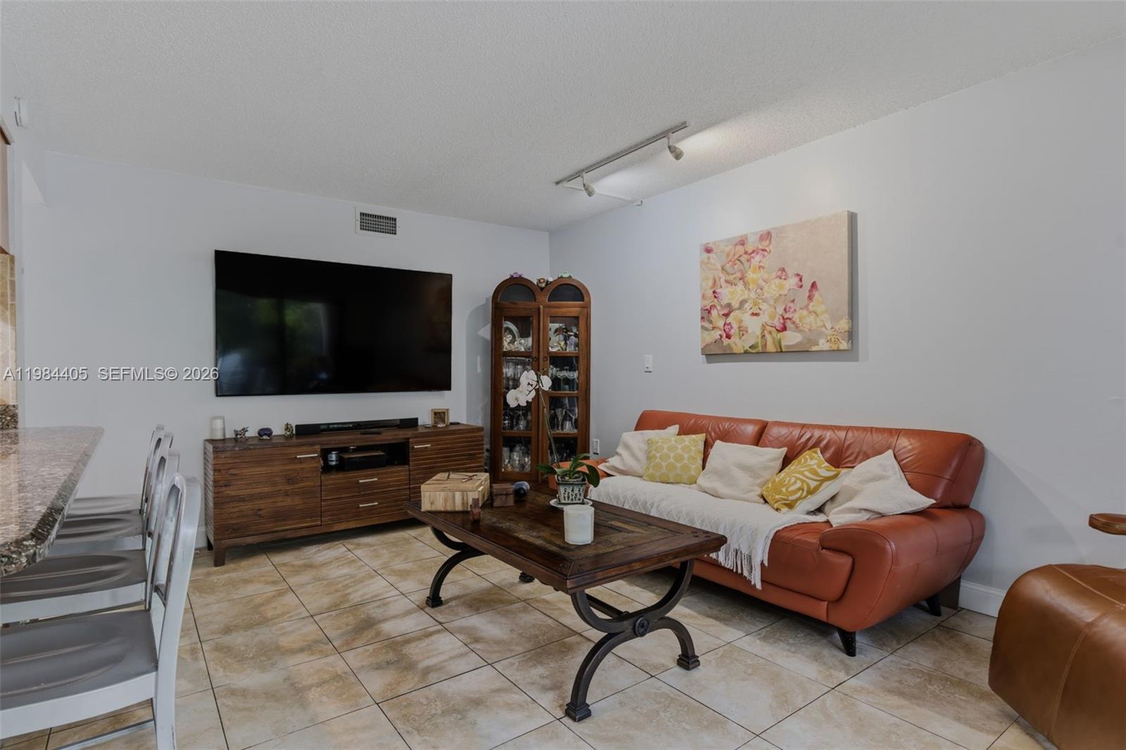 LAKEVIEW TOWNHOMES CONDO - Residential