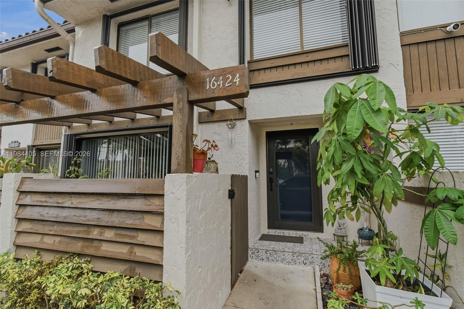 LAKEVIEW TOWNHOMES CONDO - Residential