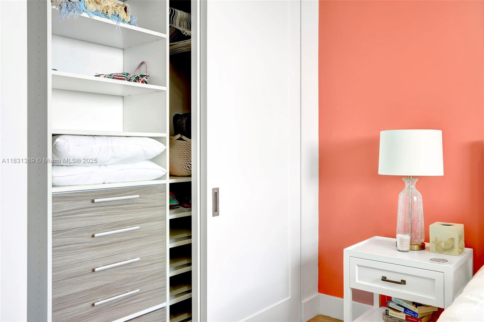 HOLLYWOOD CENTRAL BEACH - Residential