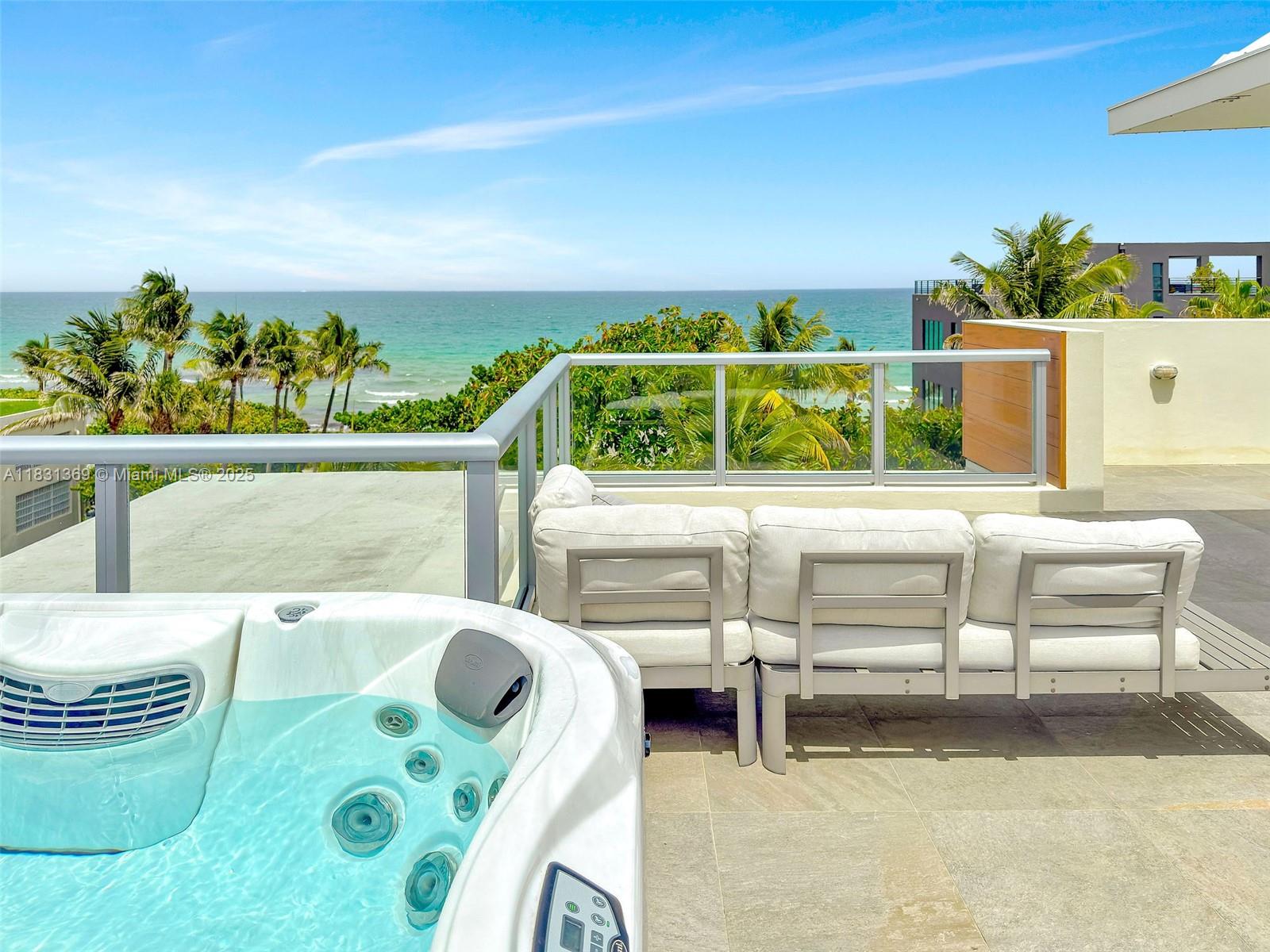 HOLLYWOOD CENTRAL BEACH - Residential