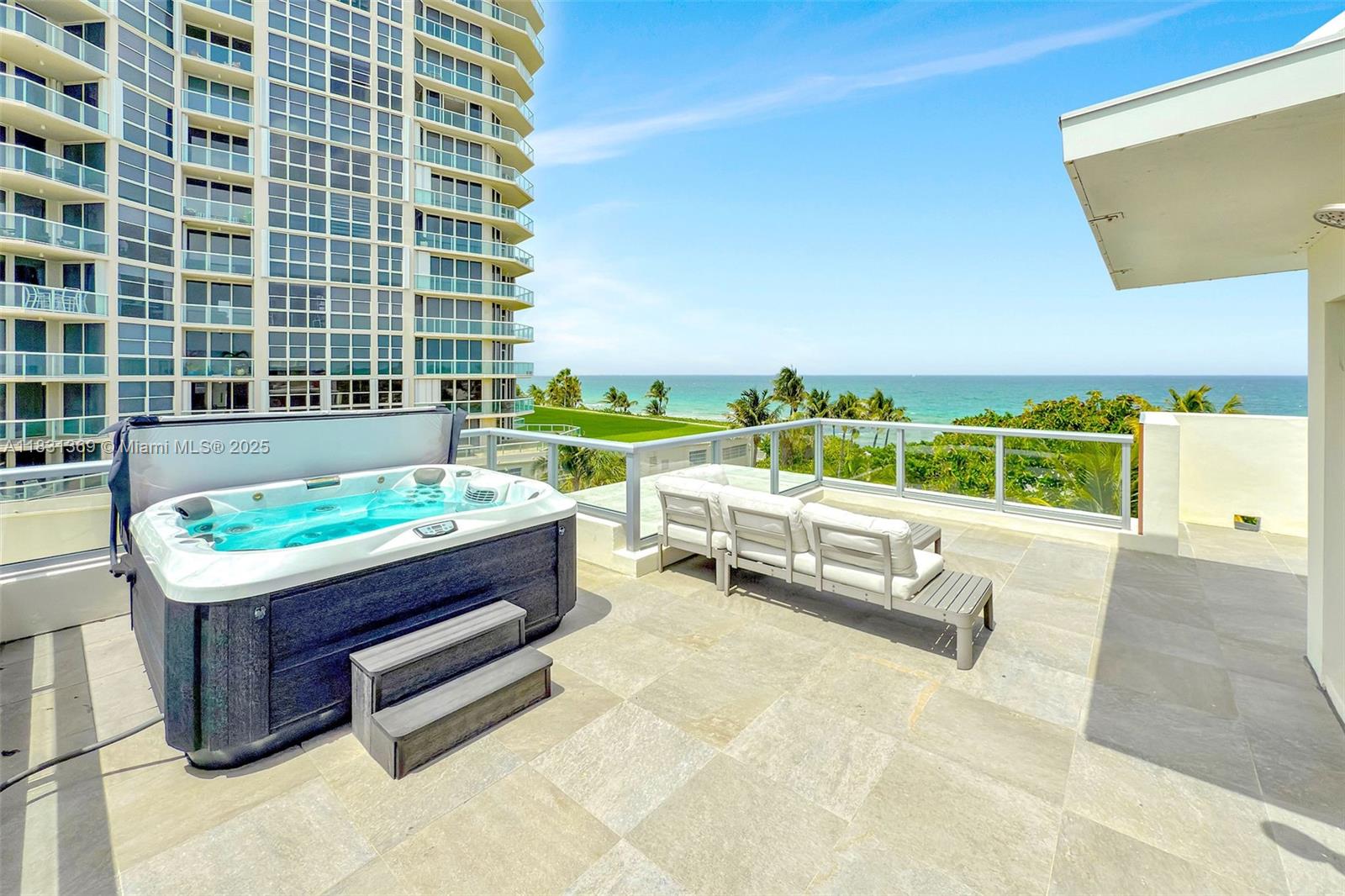 HOLLYWOOD CENTRAL BEACH - Residential