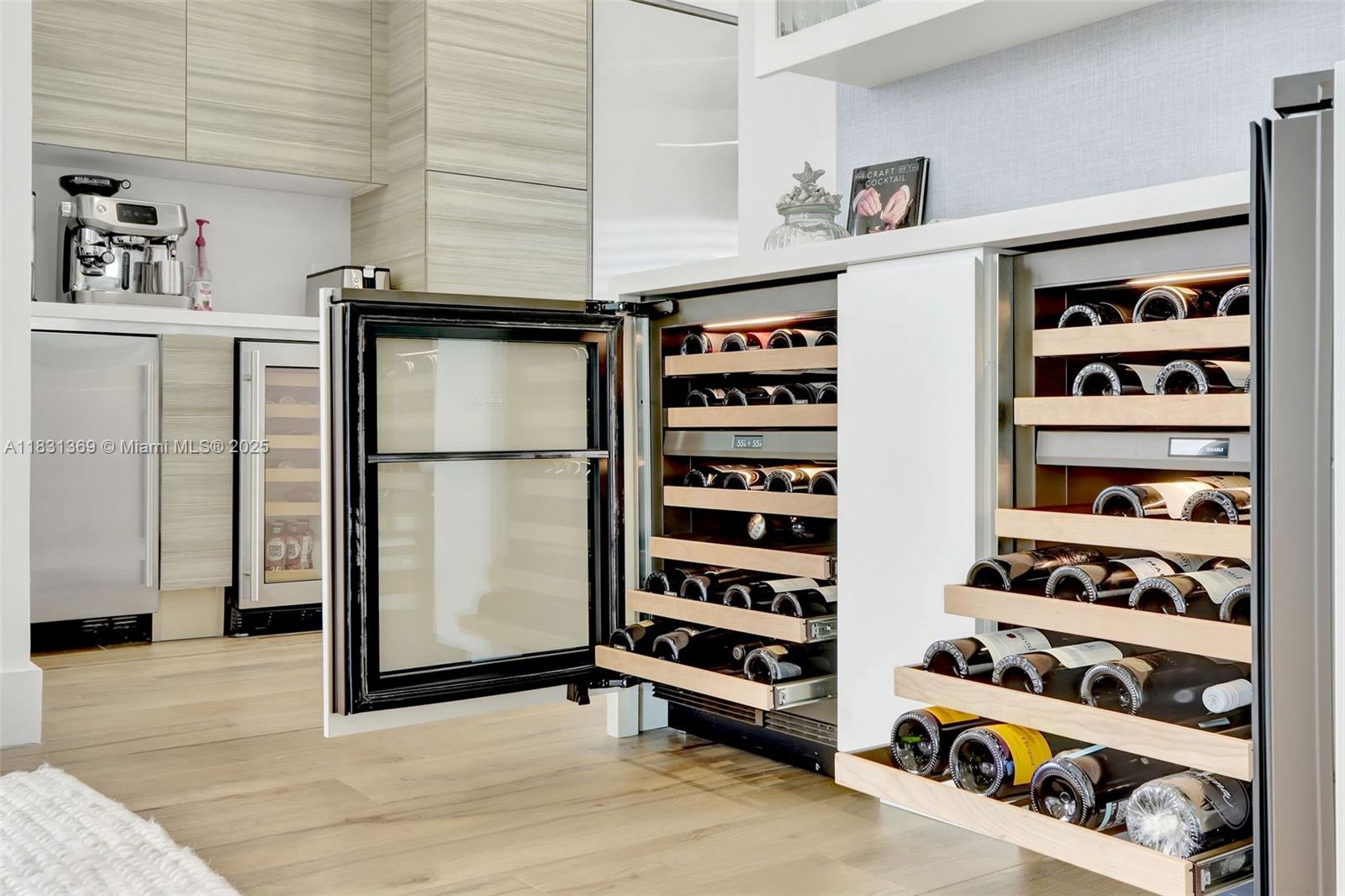 HOLLYWOOD CENTRAL BEACH - Residential