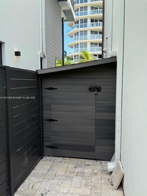 HOLLYWOOD CENTRAL BEACH - Residential