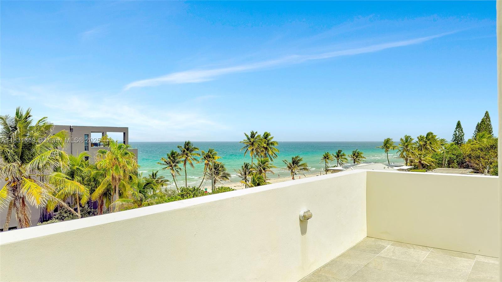 HOLLYWOOD CENTRAL BEACH - Residential