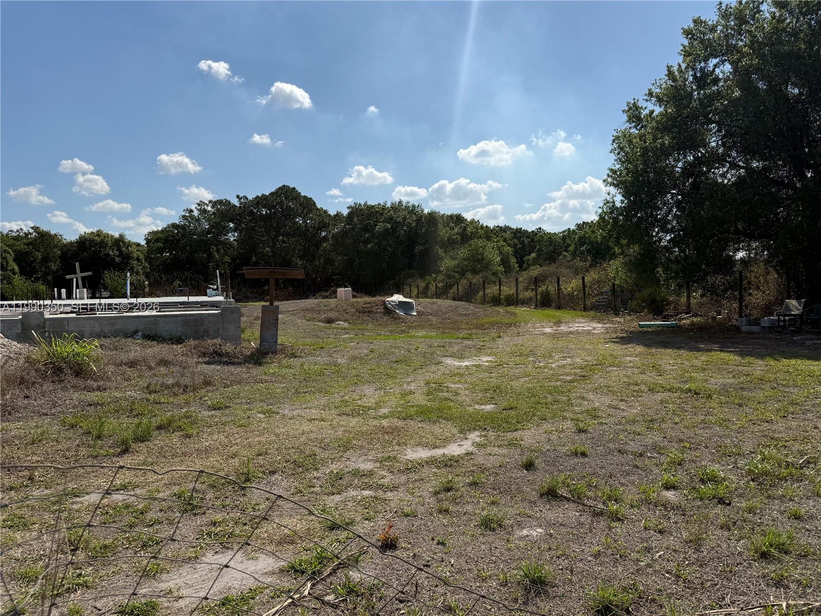 MONTURA RANCH ESTATES - Land